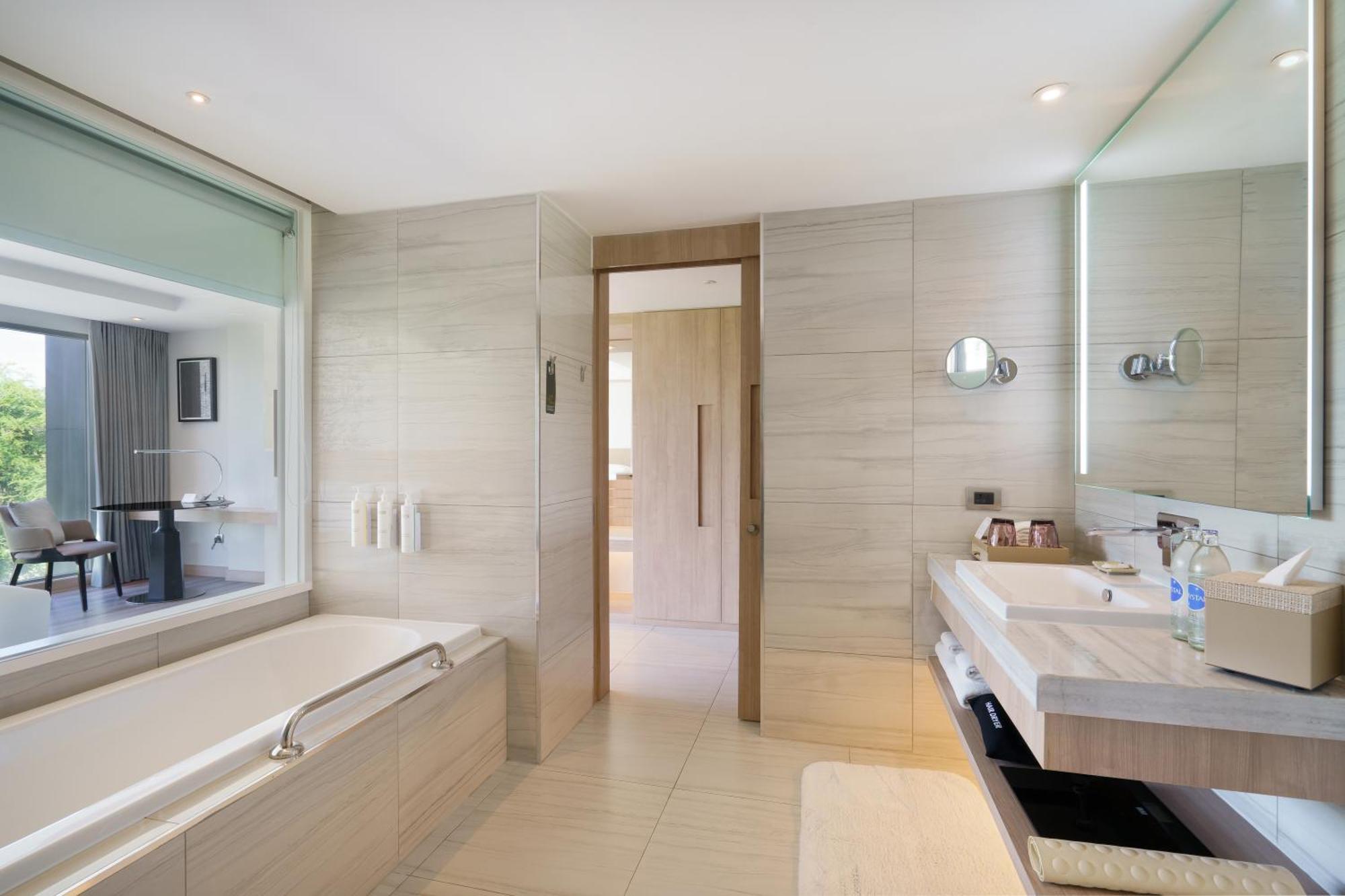Courtyard By Marriott North Pattaya Hotel Ngoại thất bức ảnh